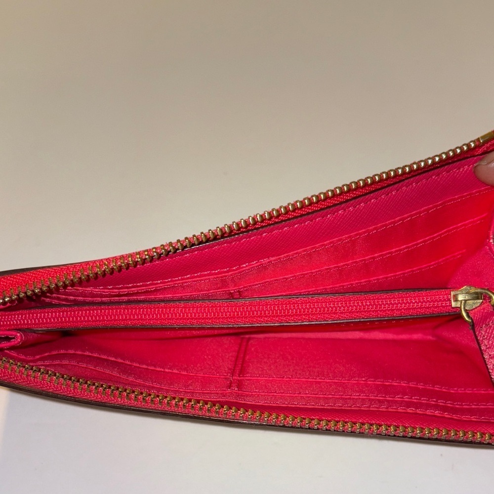 💖Coach Peyton Khaki Signature & Pink Patent Trim Zipper Wallet 💖 - Picture 11 of 11